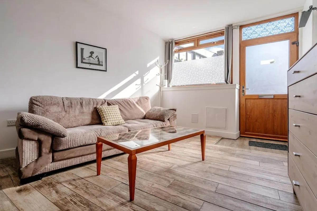 Cozy-Free Parking-12 Mins Center Lejlighed Edinburgh