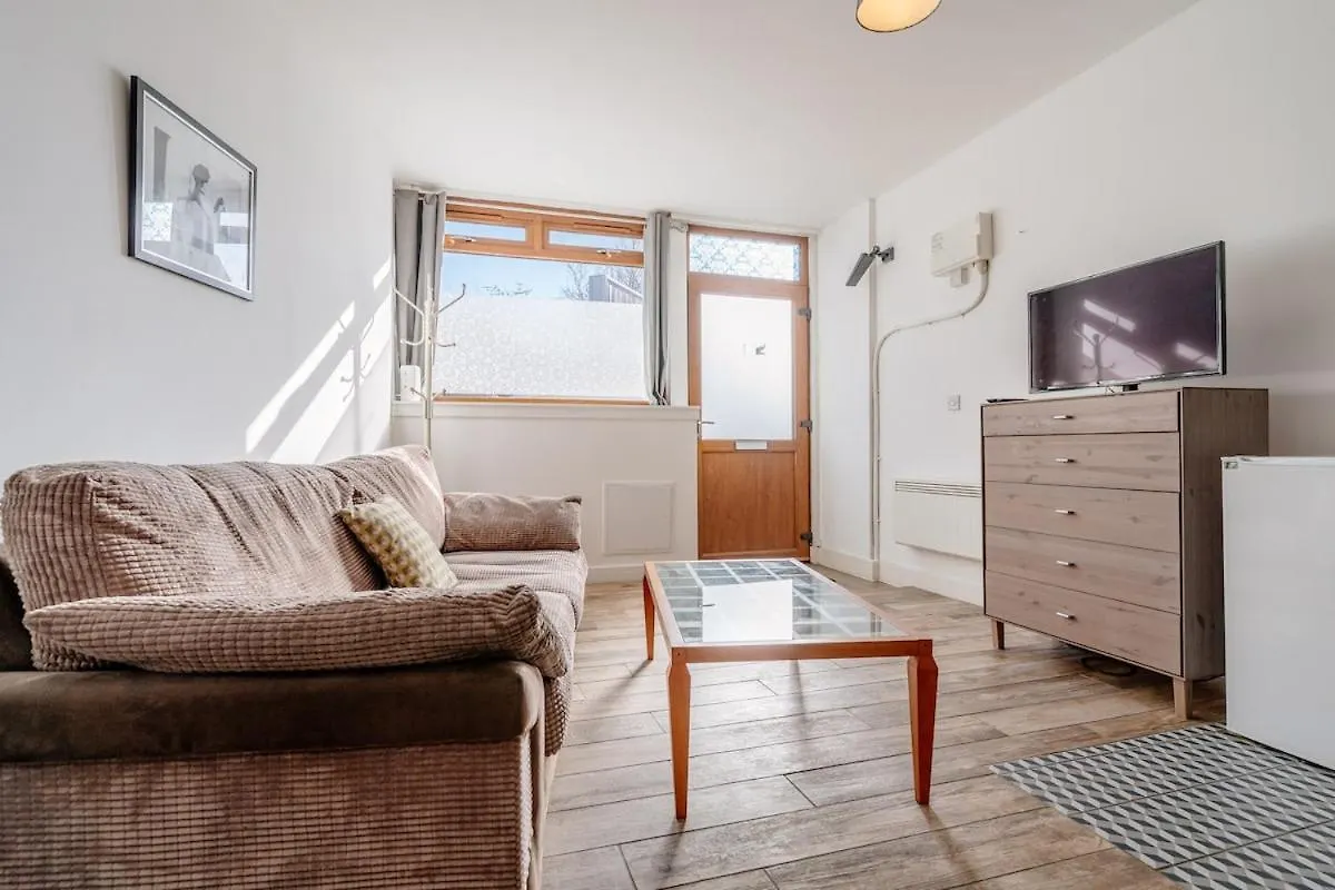 Cozy-Free Parking-12 Mins Center Lejlighed Edinburgh